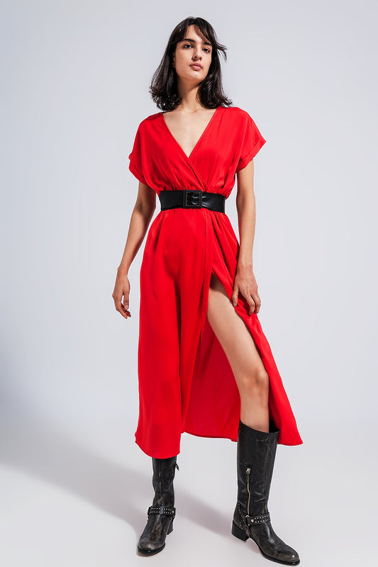 Robe longue en satin à manches courtes en rouge