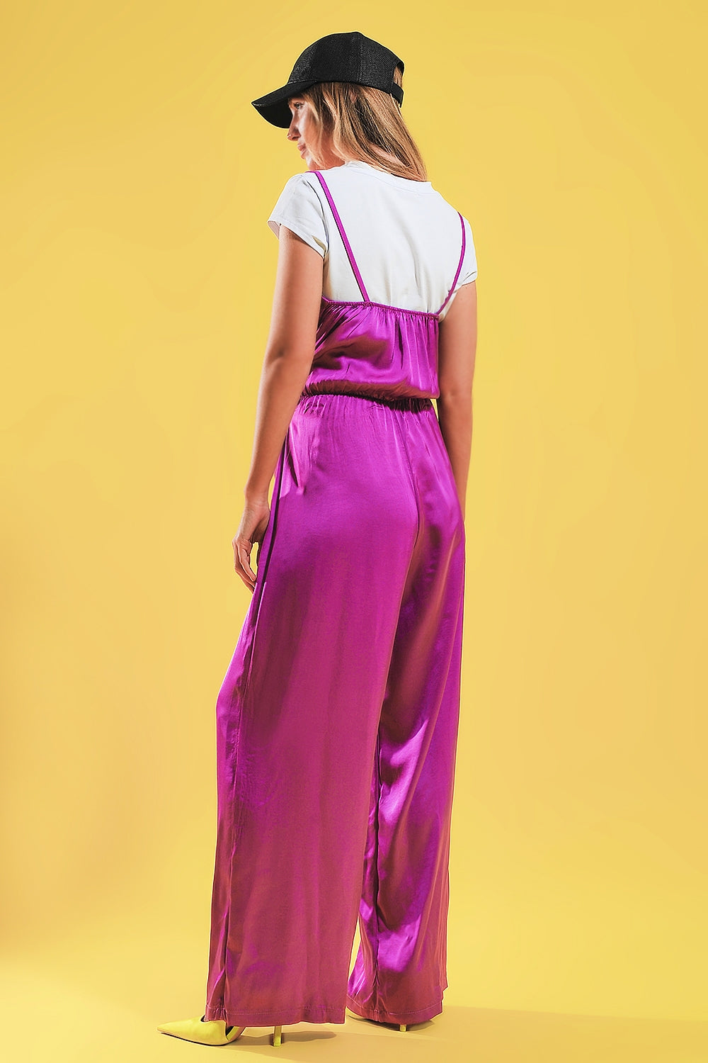 Combinaison en satin à bretelles fuchsia