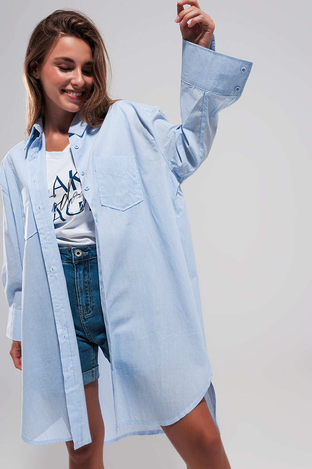 Chemise oversize en coton bleu clair