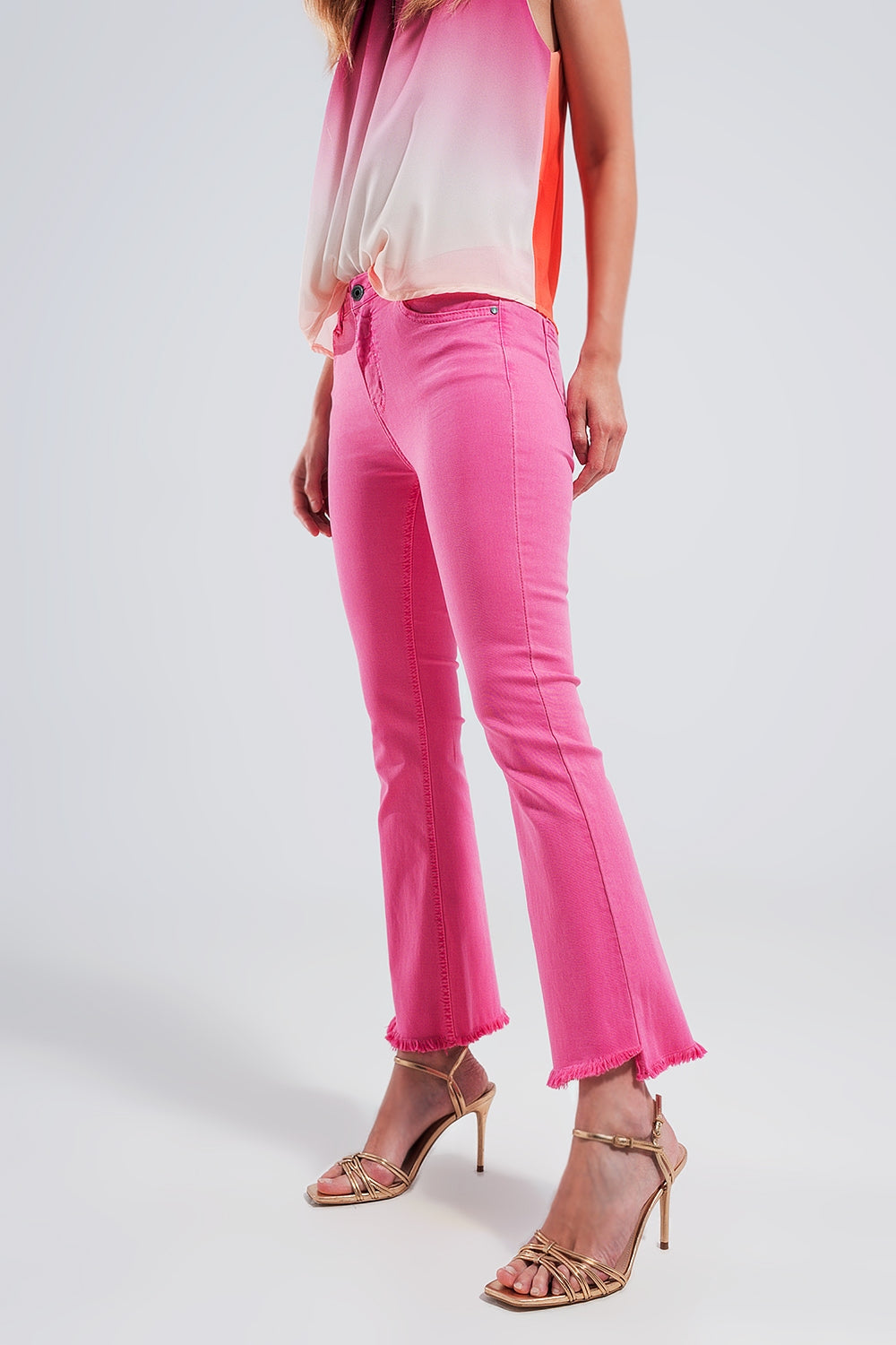 Pantalon droit en fuchsia à larges chevilles