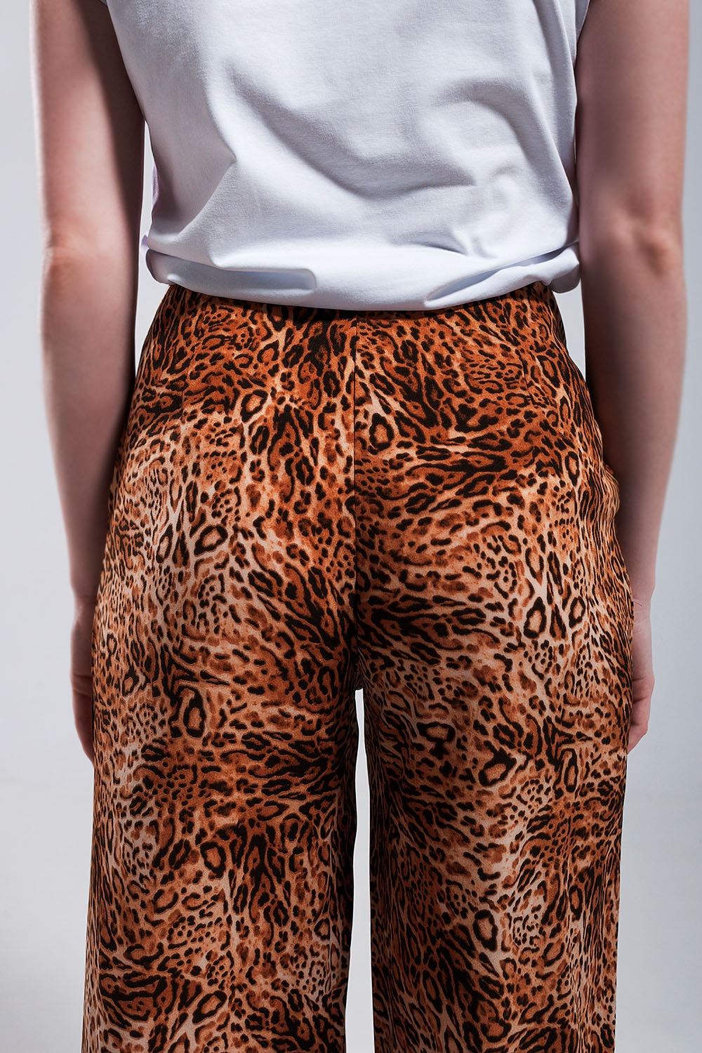 Pantalon large léger à enfiler et imprimé léopard Marron