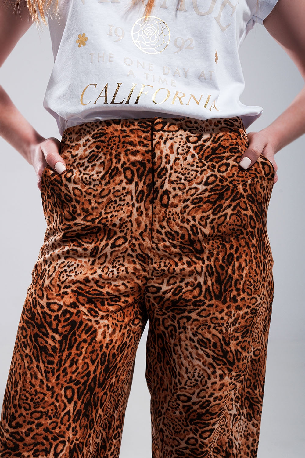 Pantalon large léger à enfiler et imprimé léopard Marron