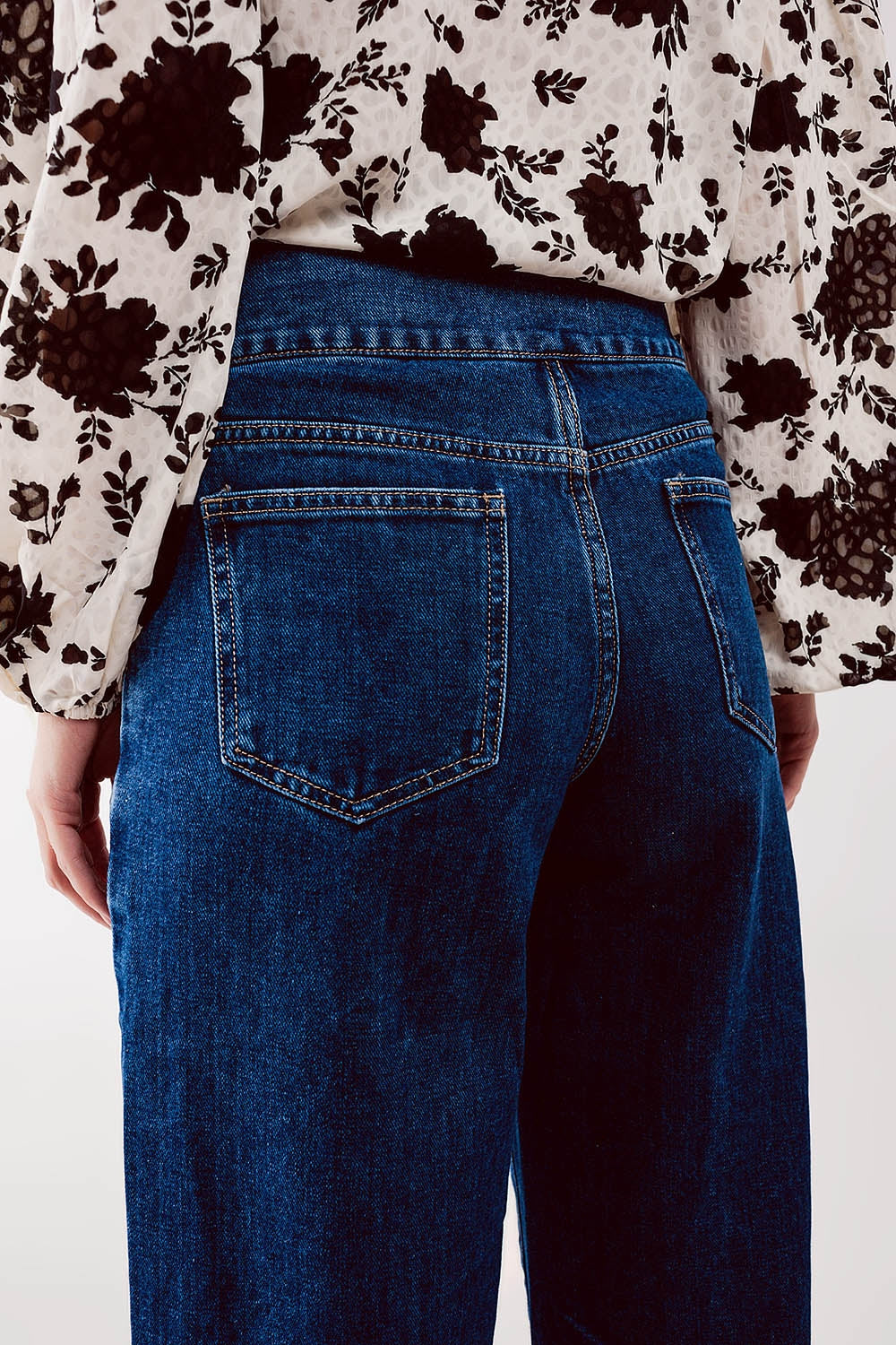 Jean à fermeture boutonnée bleu