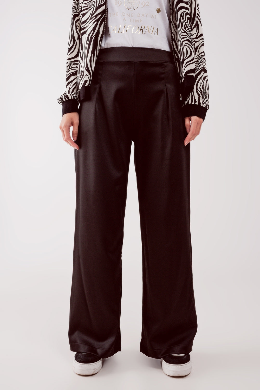 Pantalon large à pinces en satin Noir