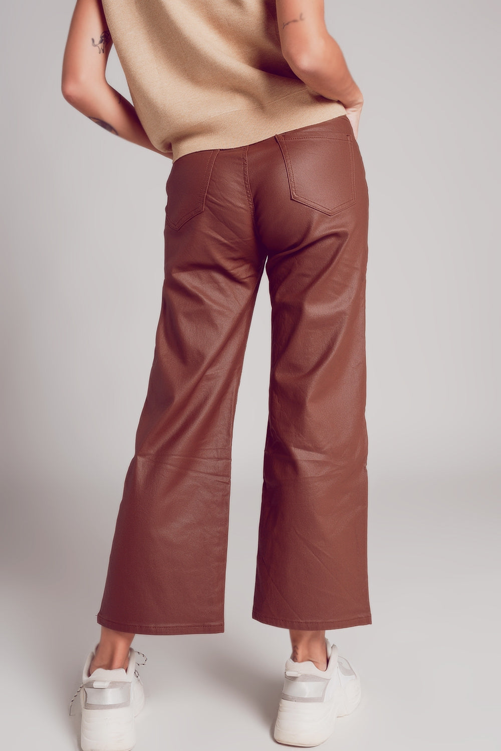 Pantalon ample en similicuir marron