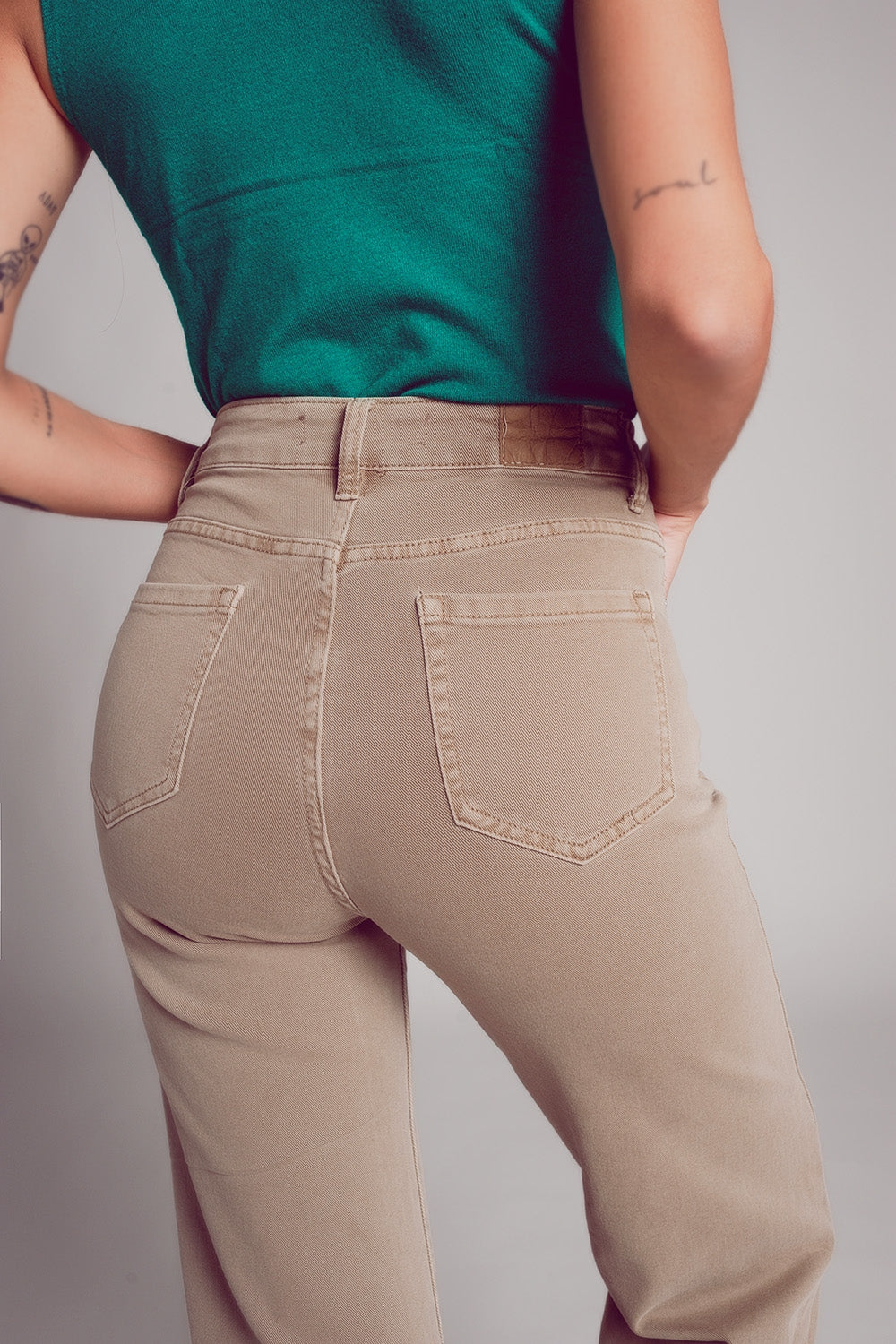 Jean ample court en beige