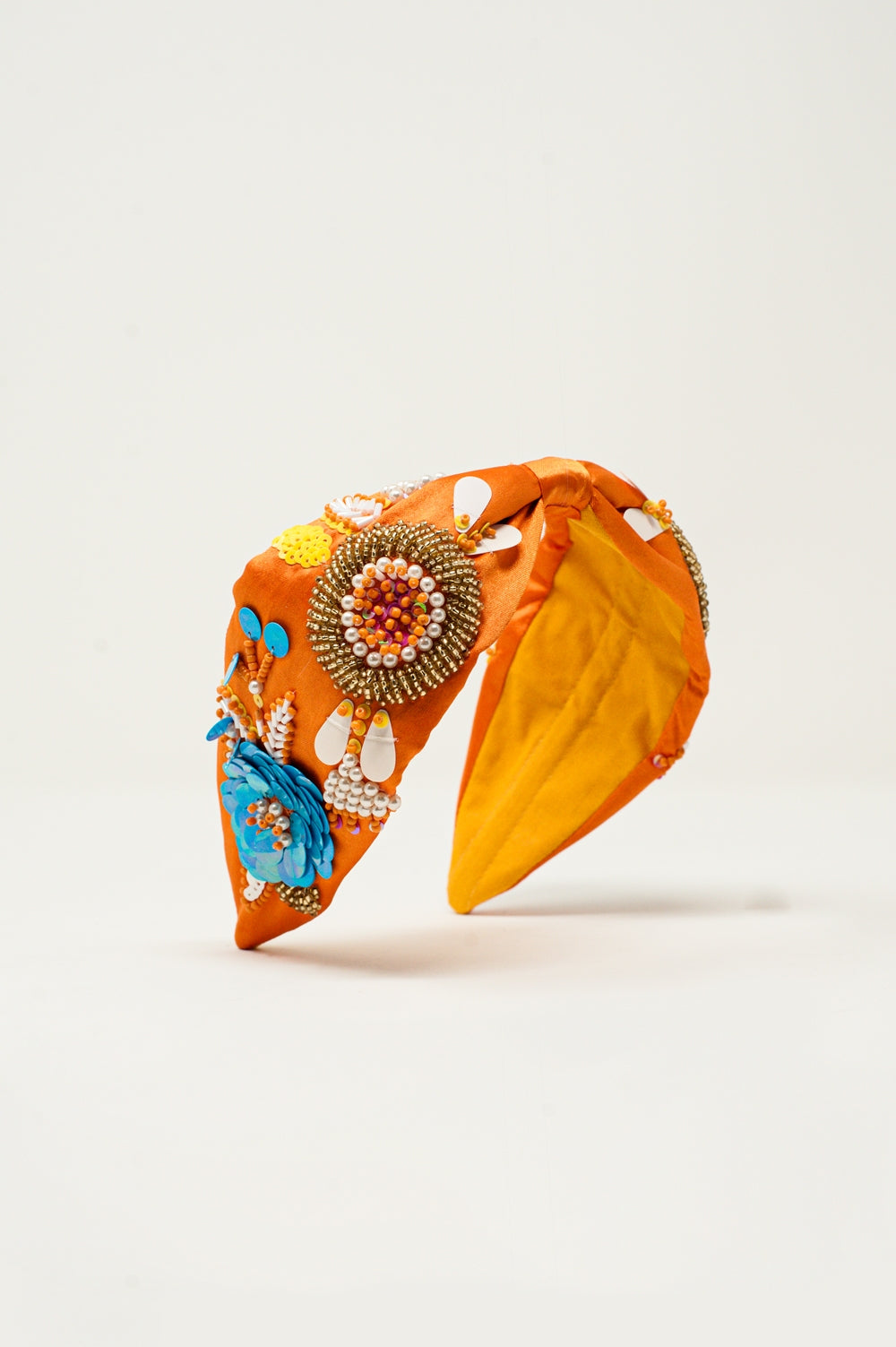 Bandeau orange à ornements