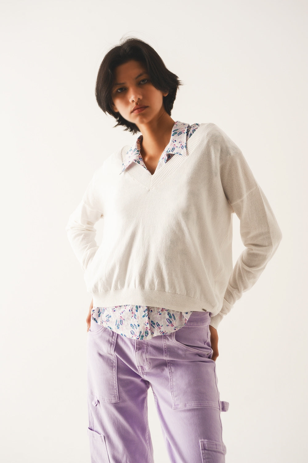Pull col V en maille fine creme
