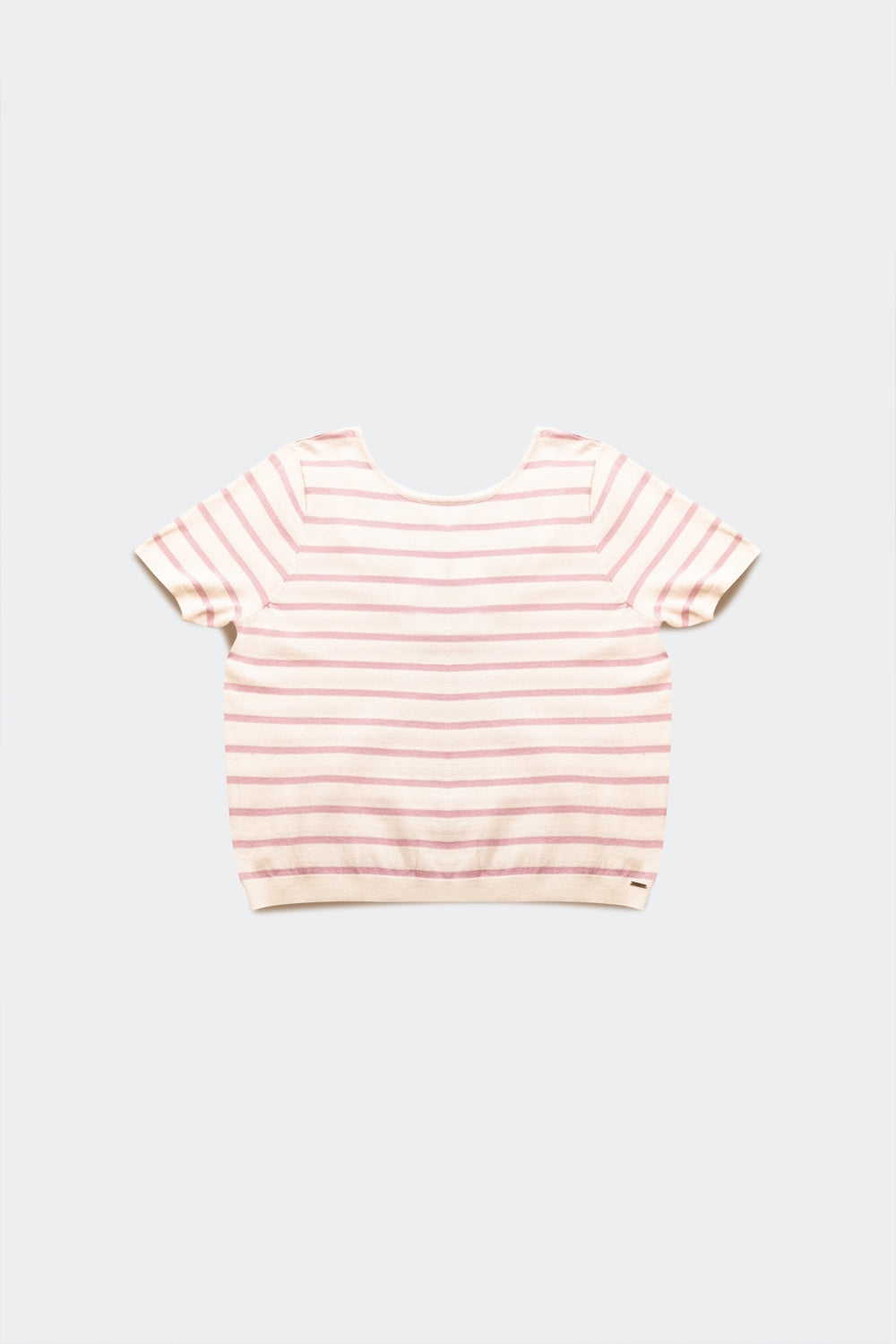 Pull à dos ajouré et laçage lilas