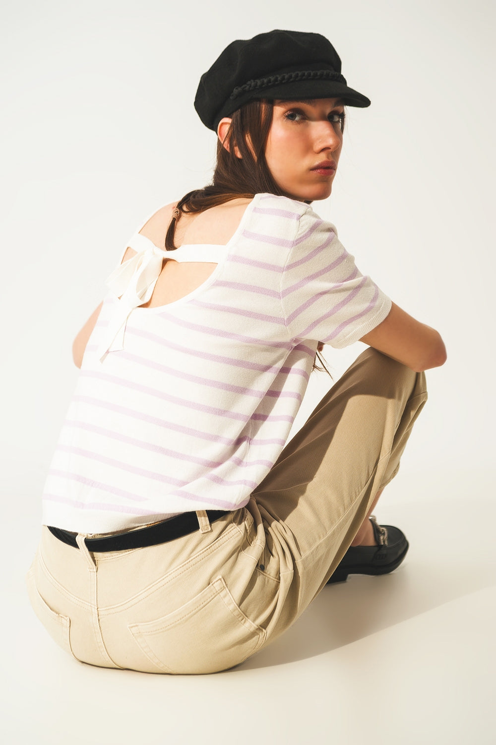 Pull à dos ajouré et laçage lilas