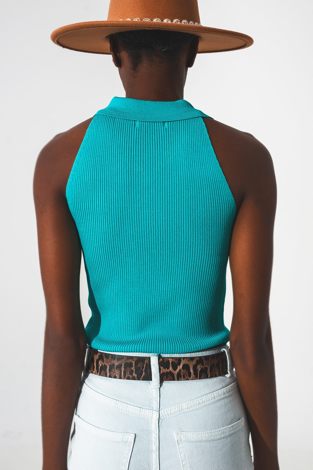 Top en maille côtelée à col polo en turquoise