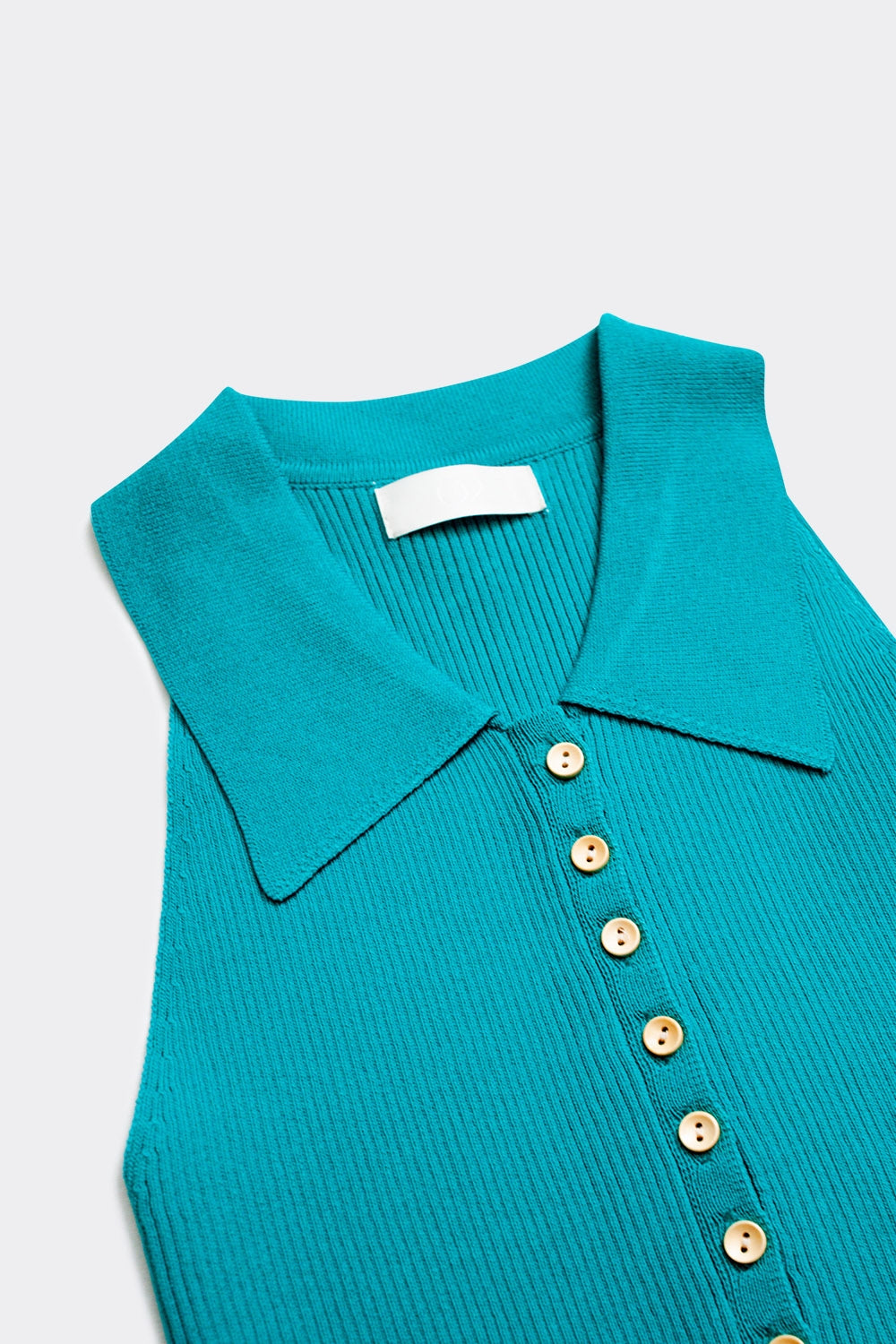 Top en maille côtelée à col polo en turquoise