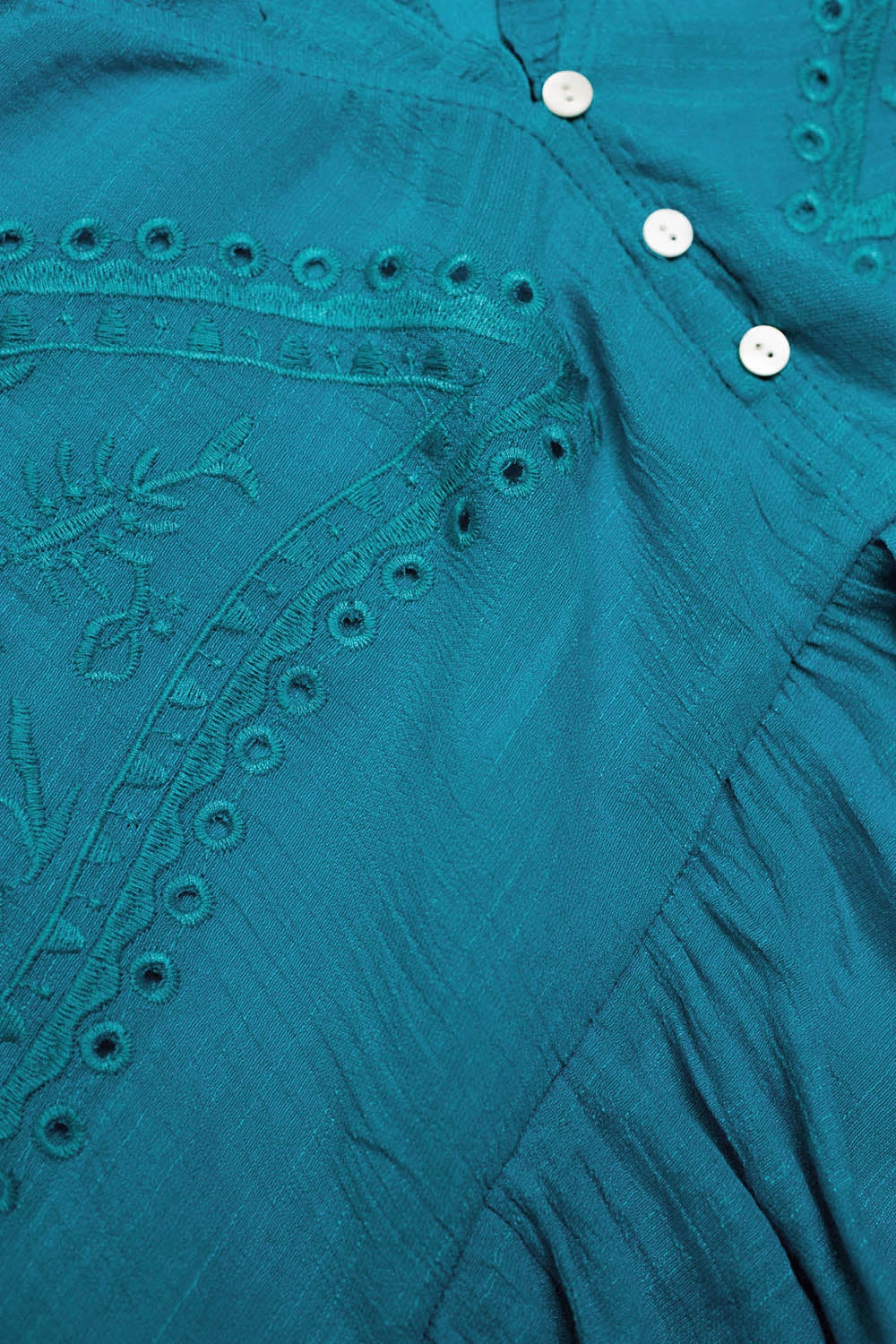Crop top froncé à broderies bleu