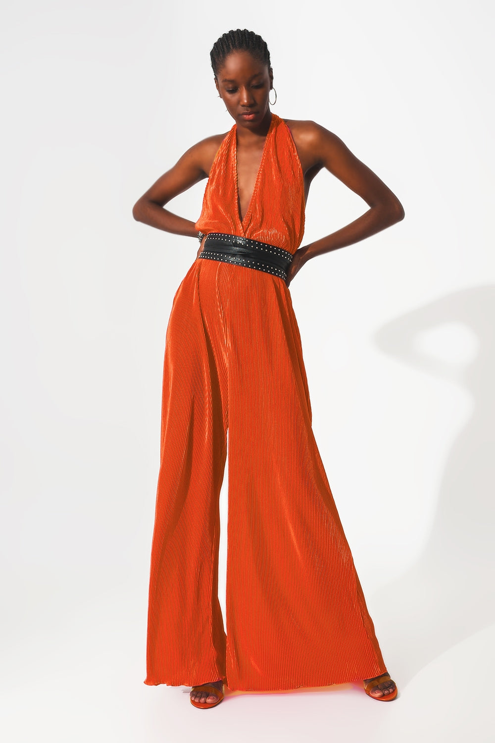 Combinaison longue dos-nu plissée en satin orange