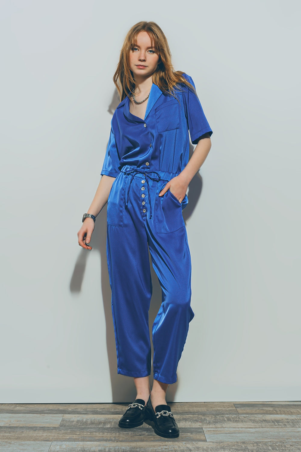 Chemise à Manches Courtes en Satin Bleu