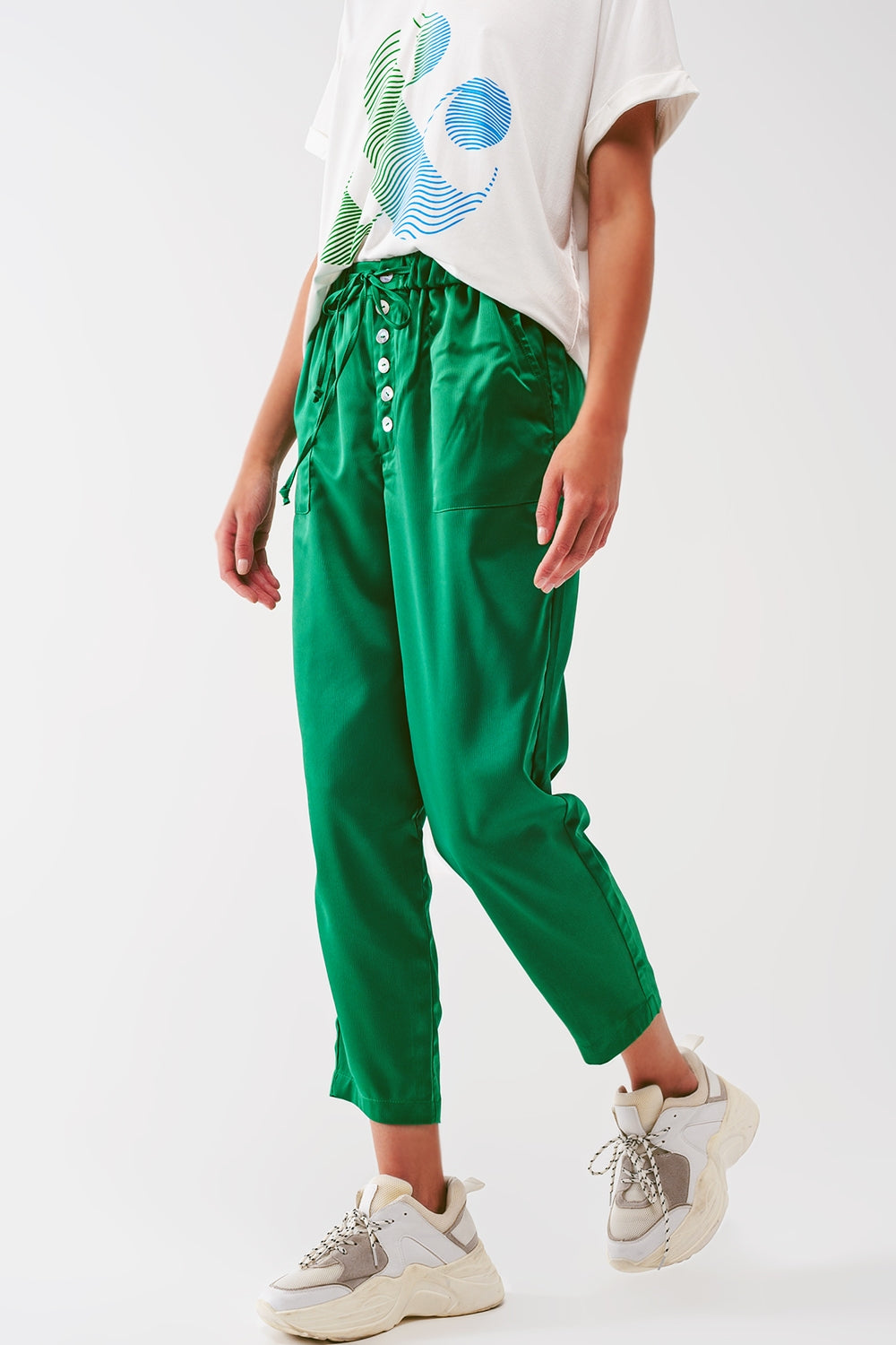 Pantalon court en satin vert