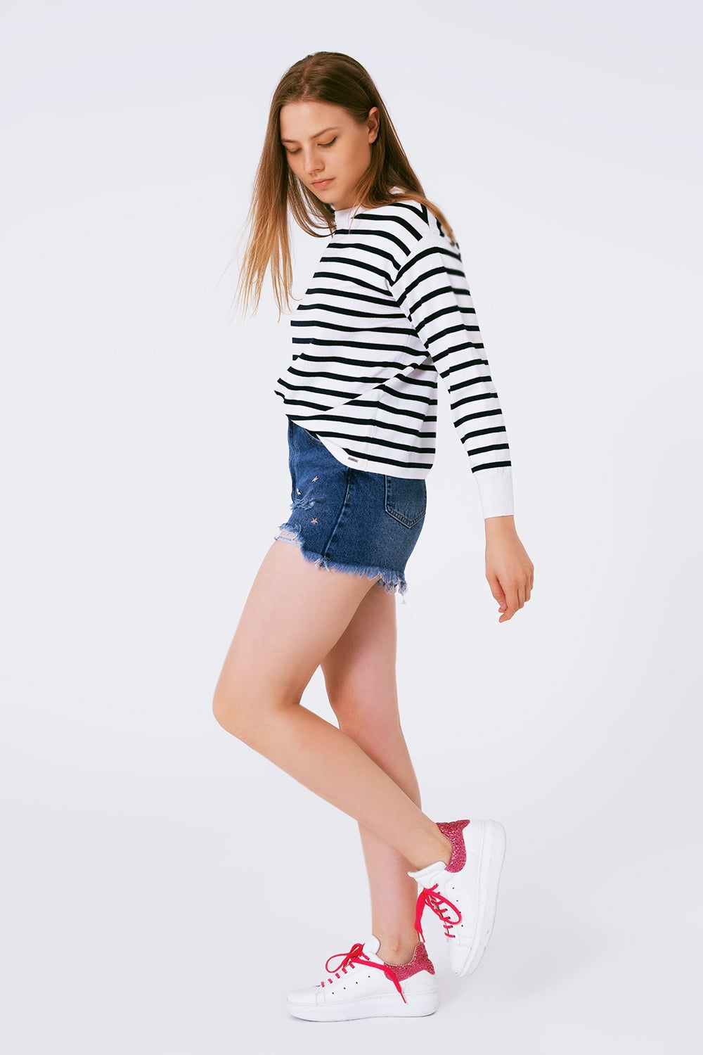 short en jean à ornement clous étoiles