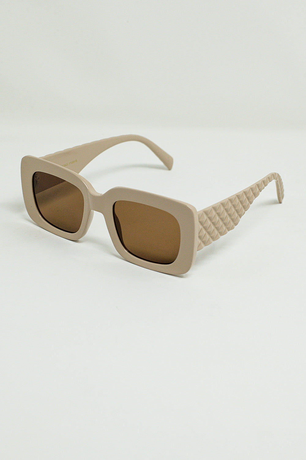 Lunettes de soleil ovales avec verres fumés en beige