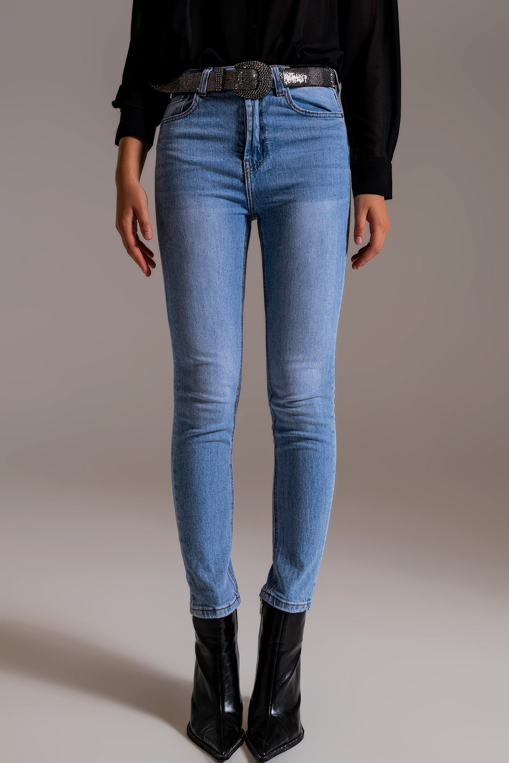Jean skinny taille haute dans une teinte claire