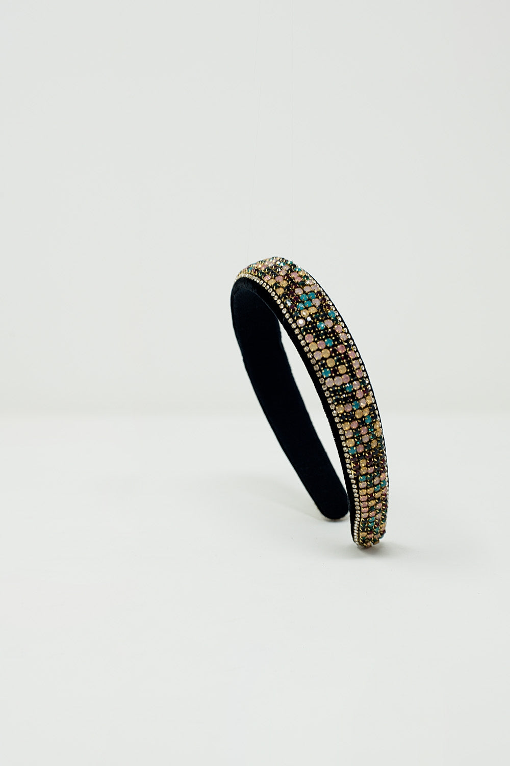 Bandeau en velours avec des embellissements de strass