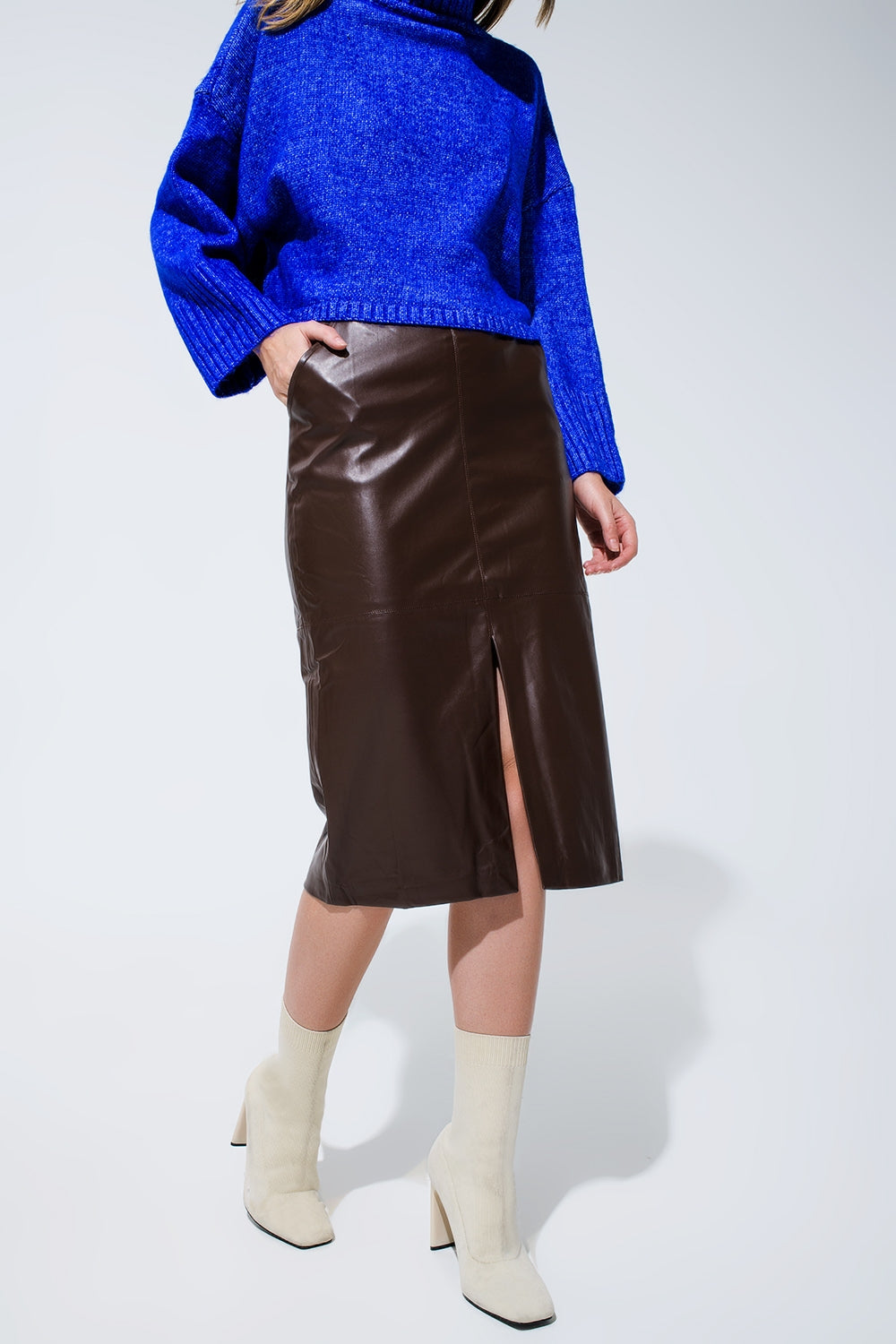 Jupe coupe crayon en simili-cuir marron