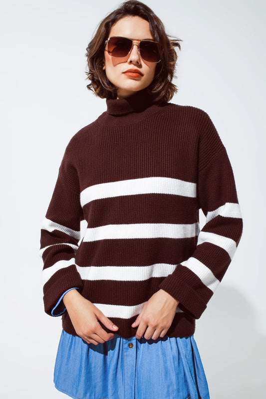 Pull à col roulé à rayures blanches marron chocolaté