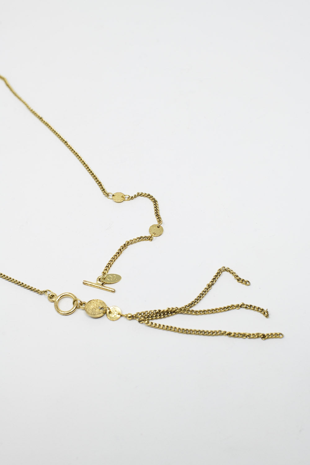 Collier en or avec perles et chaîne à franges