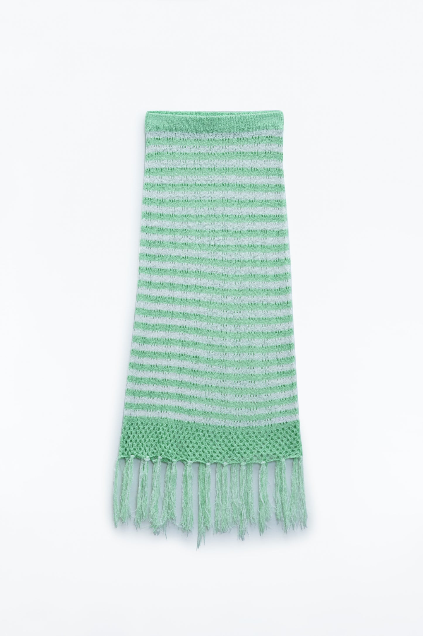Jupe midi en crochet blanche à rayures vertes et ourlet à franges