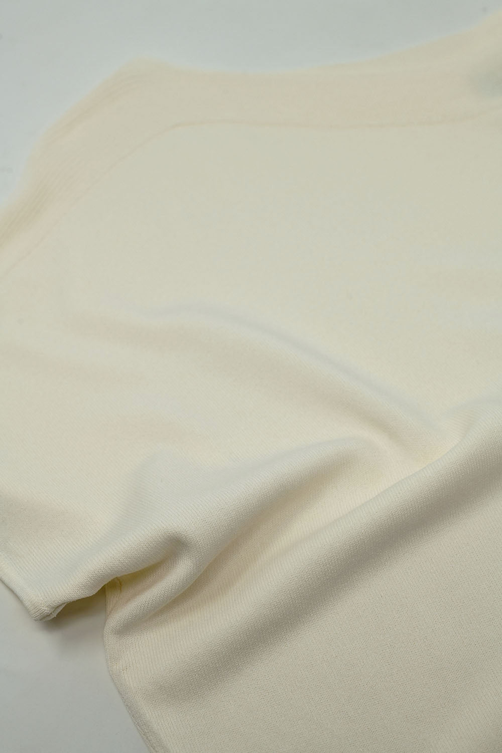 Pull décontracté à épaulettes de couleur crème