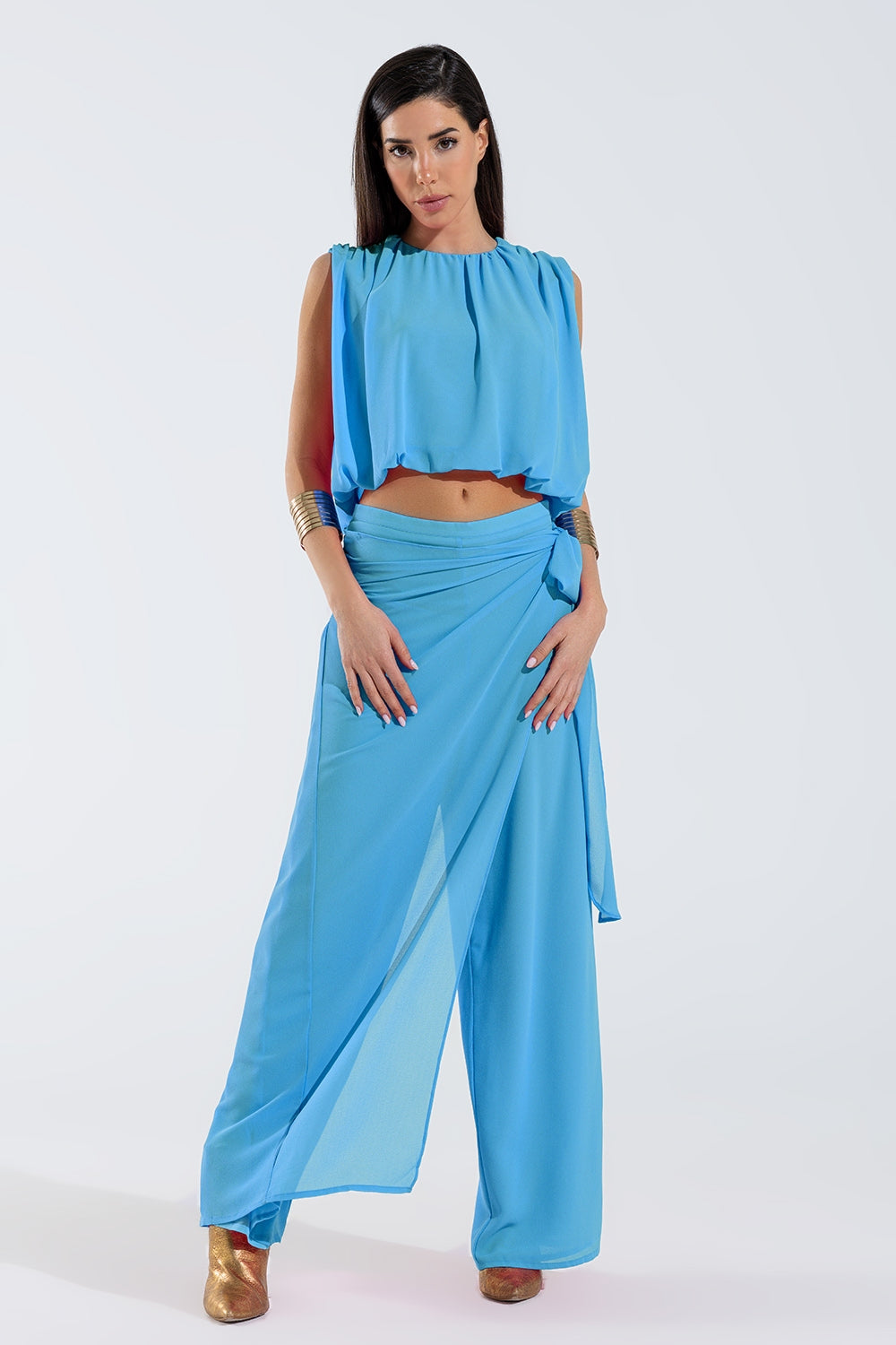 Top bleu à motifs froncés