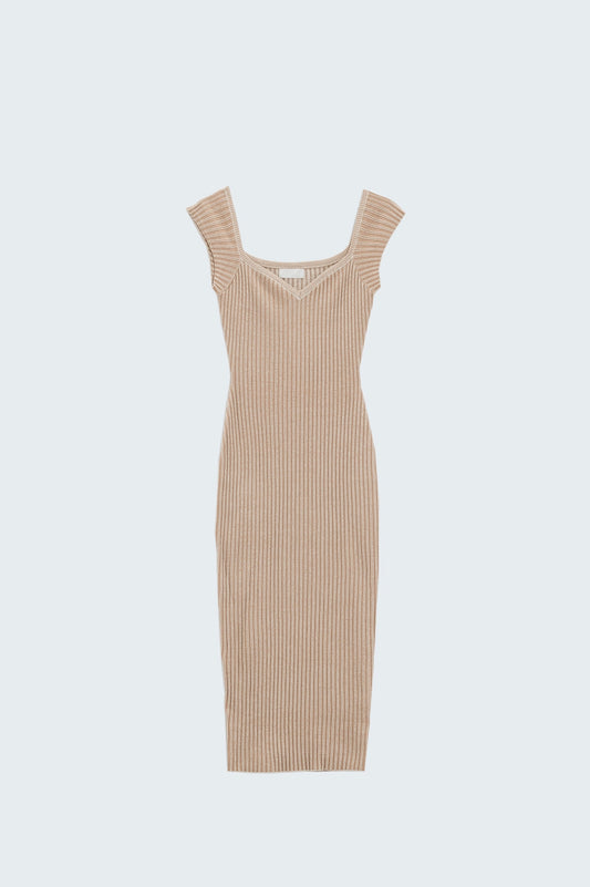 Robe beige midi moulante en grosse maille côtelée avec manches courtes