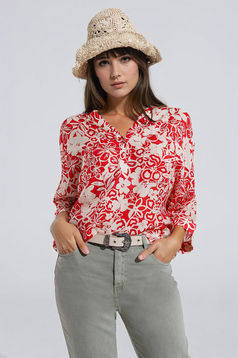 Chemisier rouge décontracté à imprimé floral et manches cloche