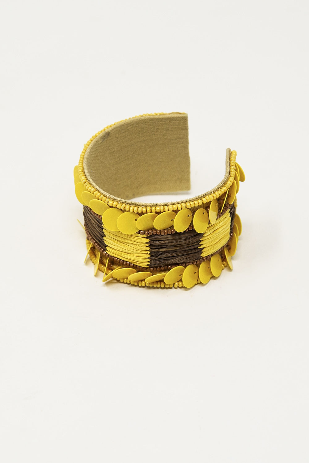 Bracelet ouvert épais jaune et brun avec accents de perles jaunes