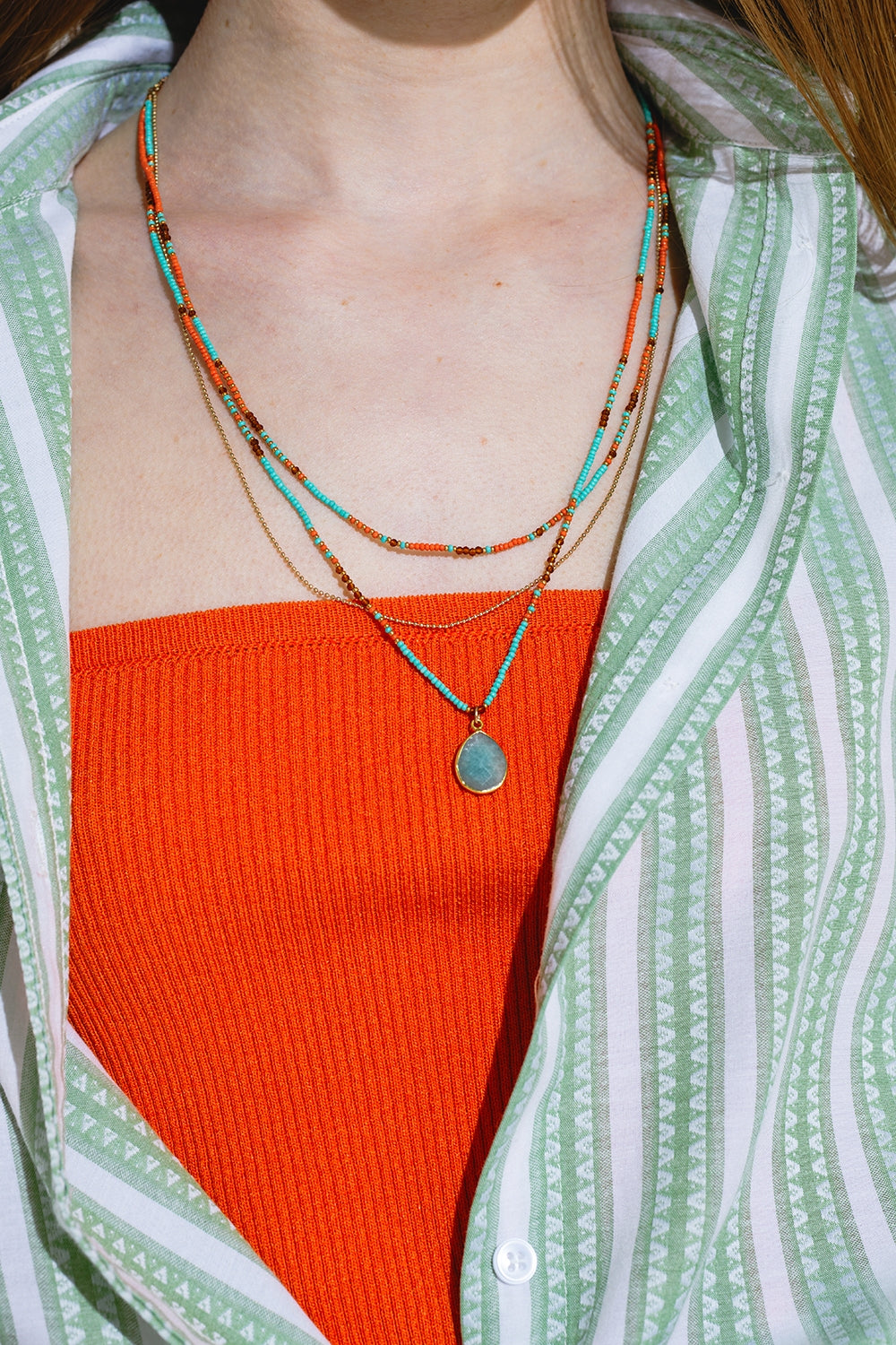 Collier 3 en 1 avec perles orange et bleues