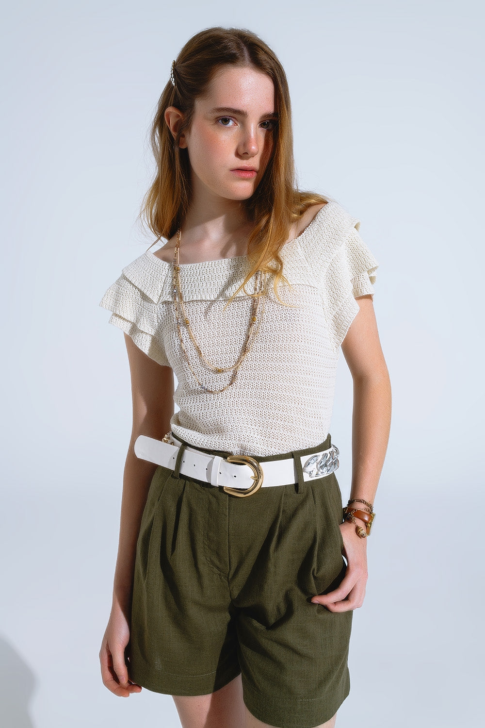 Short kaki avec poches et taille élastique