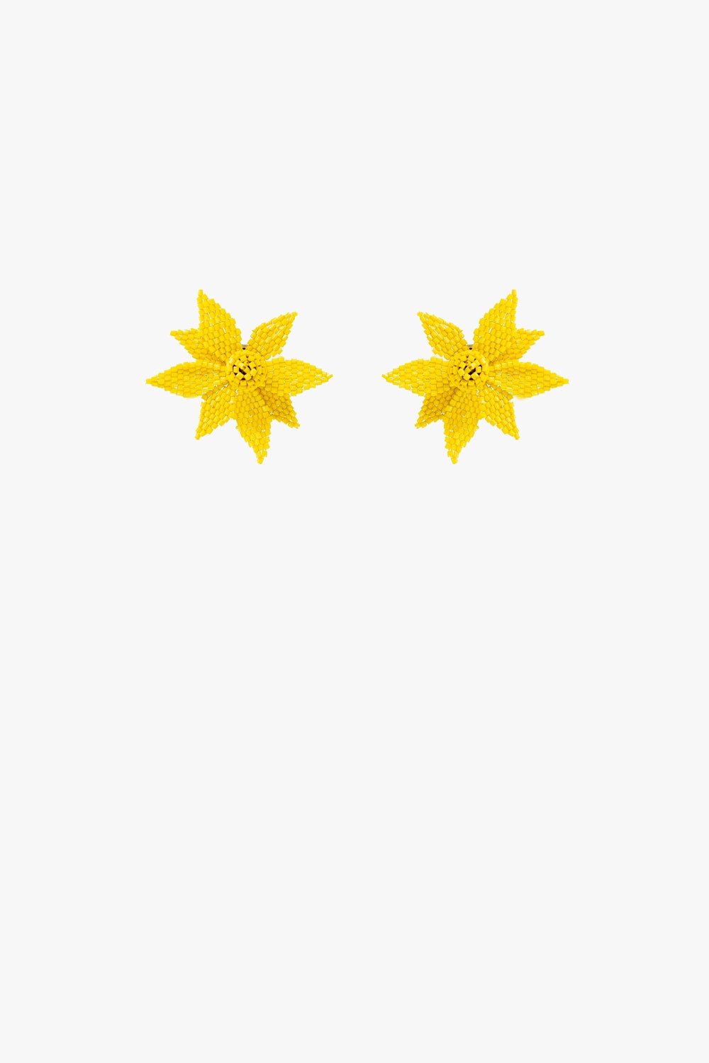 Boucles d'oreilles brodées de fleurs 3D en jaune