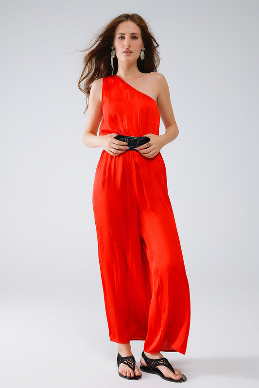 Combinaison asymétrique drapée avec taille cintrée en rouge