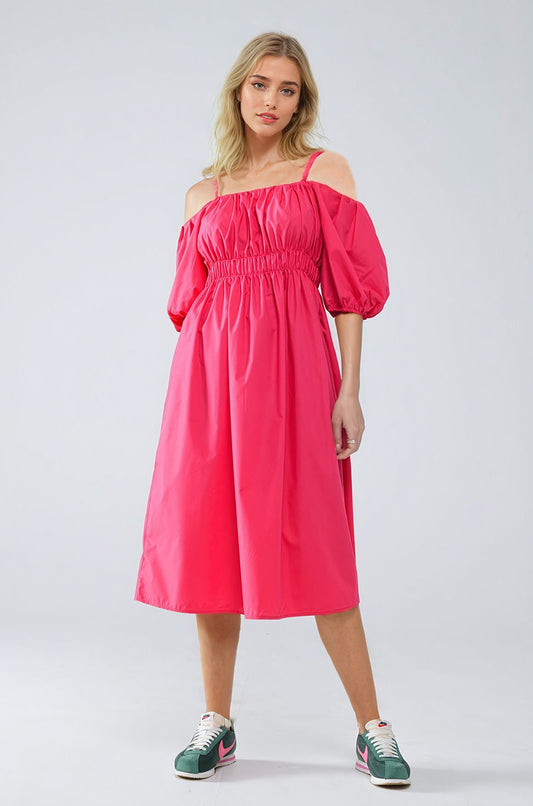Robe fuchsia midi à manches courtes et bretelles