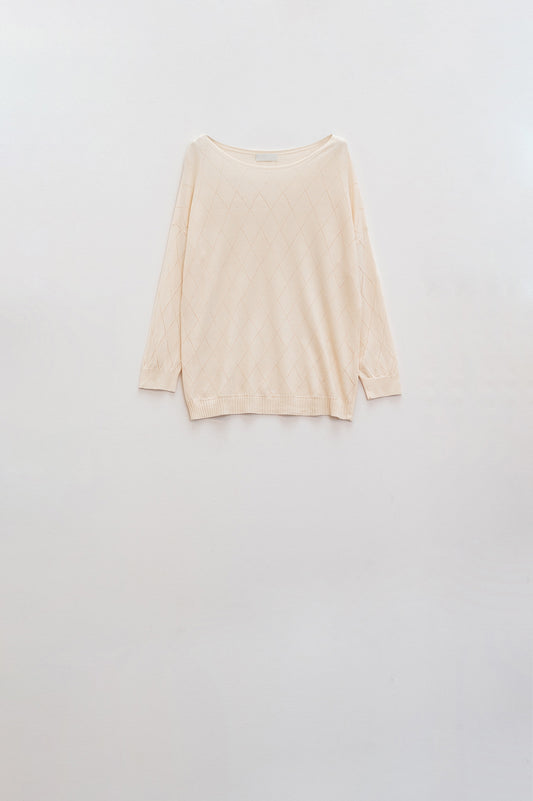 Pull beige en motif argyle avec encolure bateau