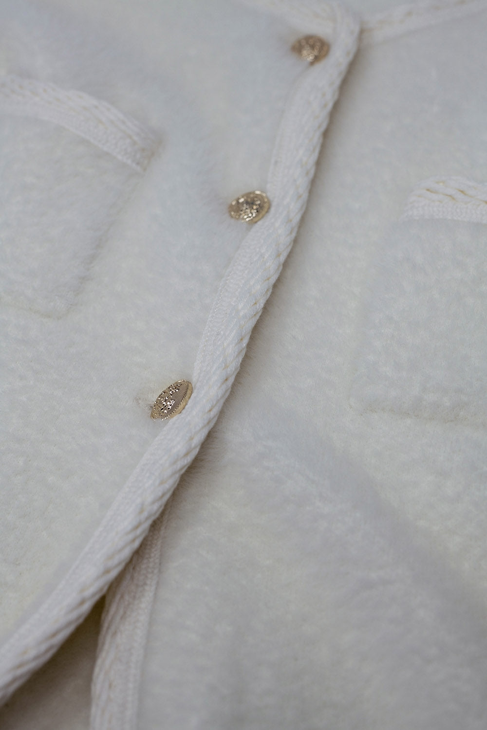 Cardigan extra doux et moelleux de haute qualité en écru