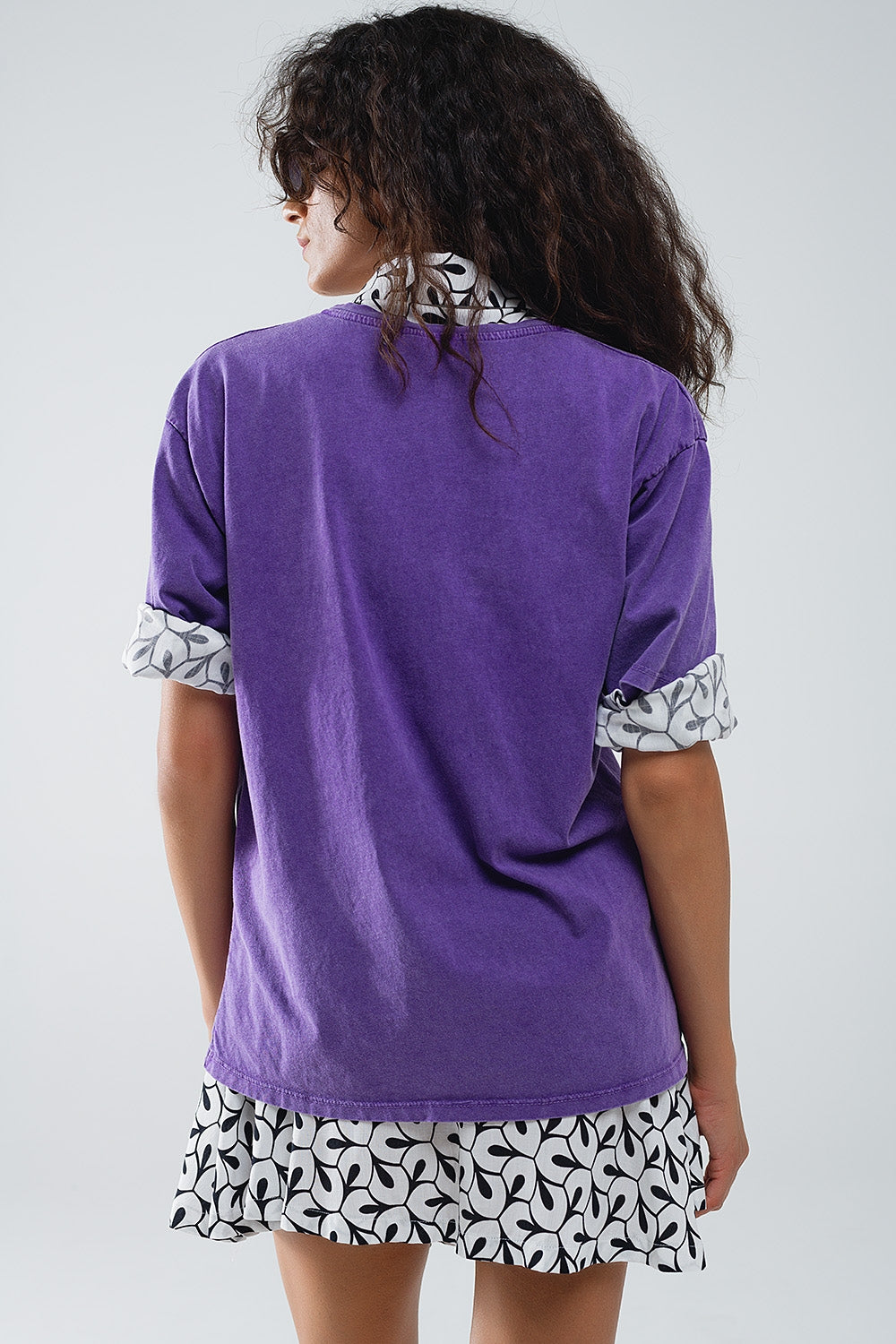 T-shirt violet avec texte manhattan