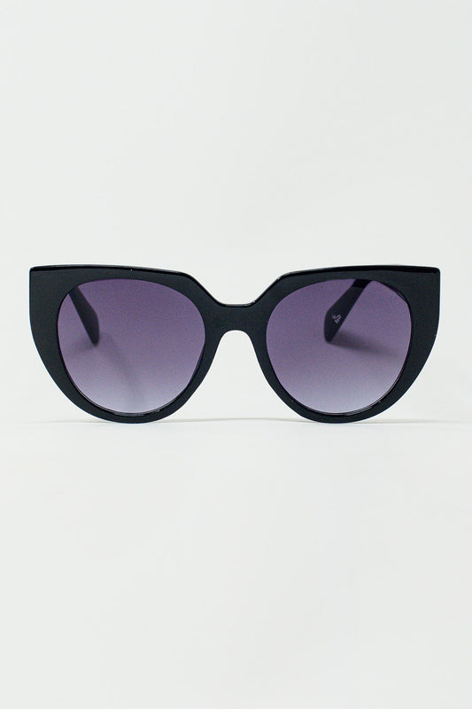 Lunettes de soleil oversize avec monture large en forme de chat en noir