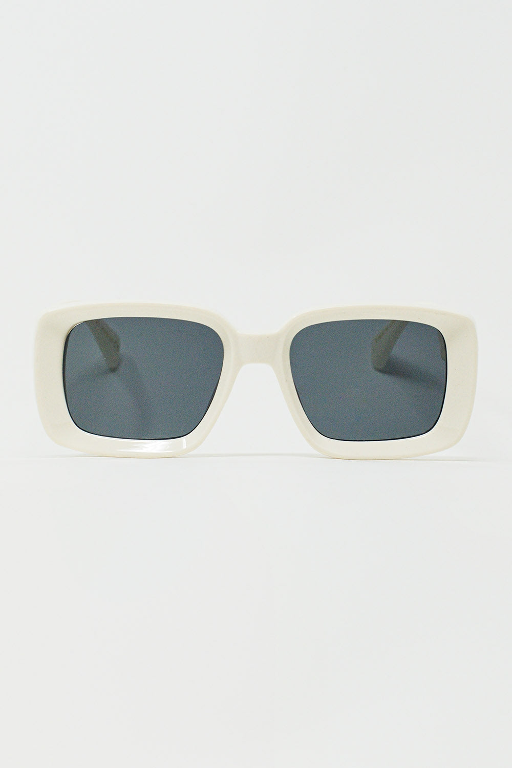 Lunettes de soleil rectangulaires surdimensionnées à monture large en blanc
