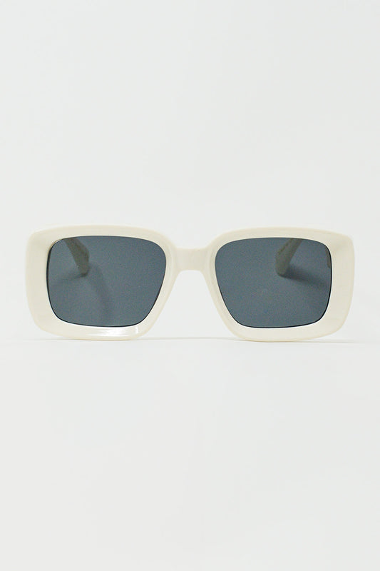 Lunettes de soleil rectangulaires surdimensionnées à monture large en blanc