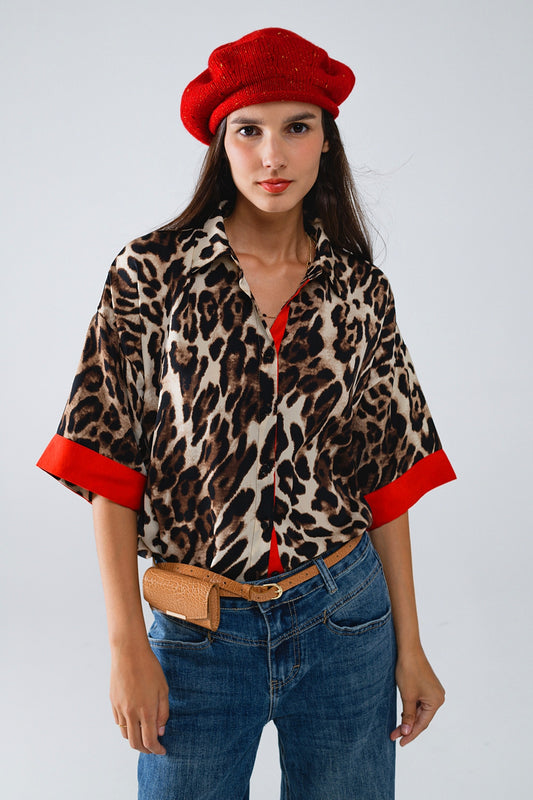Chemise à manches 3/4 en léopard avec détails rouges