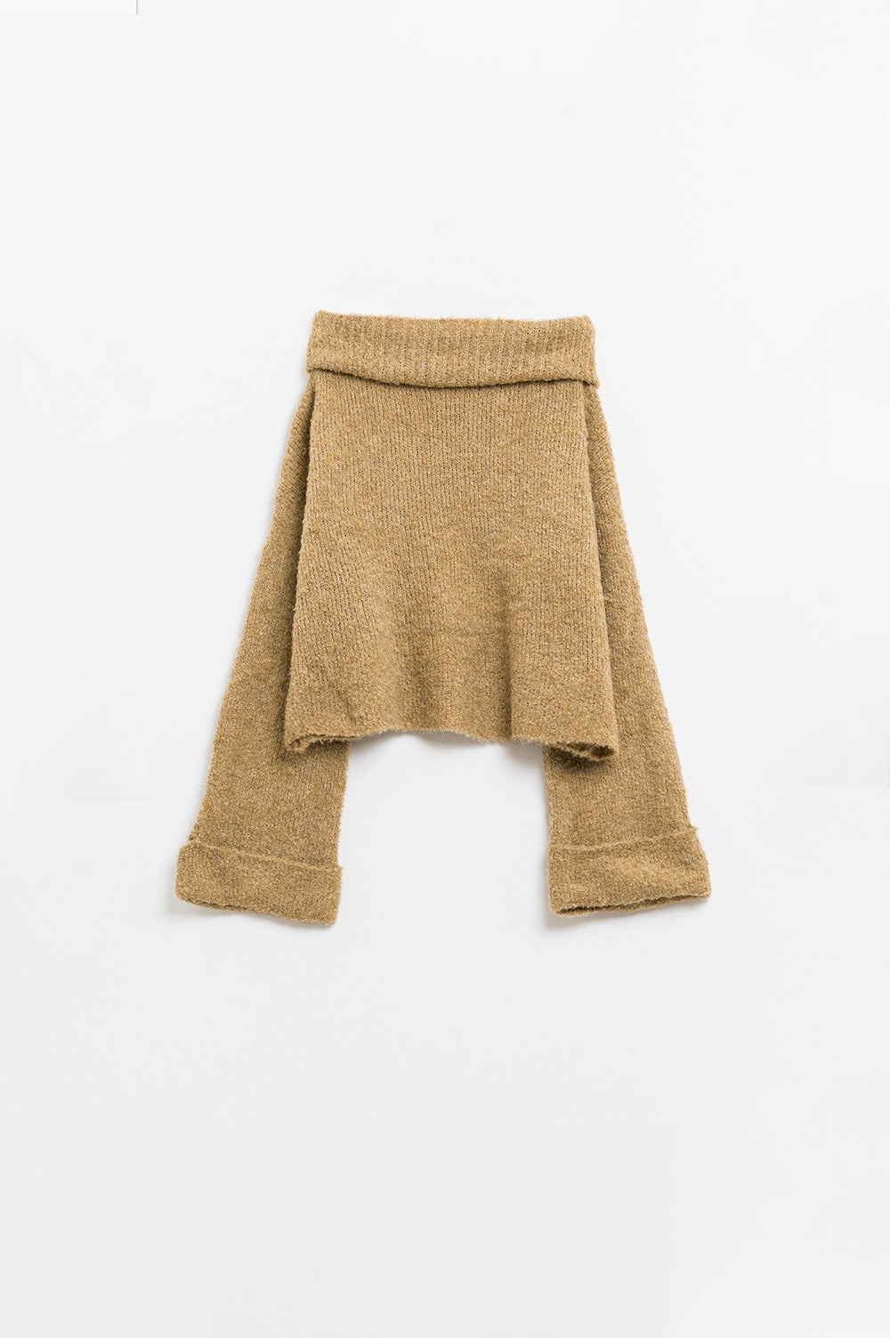 pull à col montant en tricot doux de couleur camel