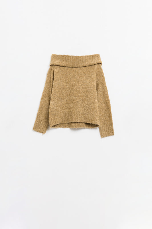 pull-over tricoté à col bateau en peluche beige