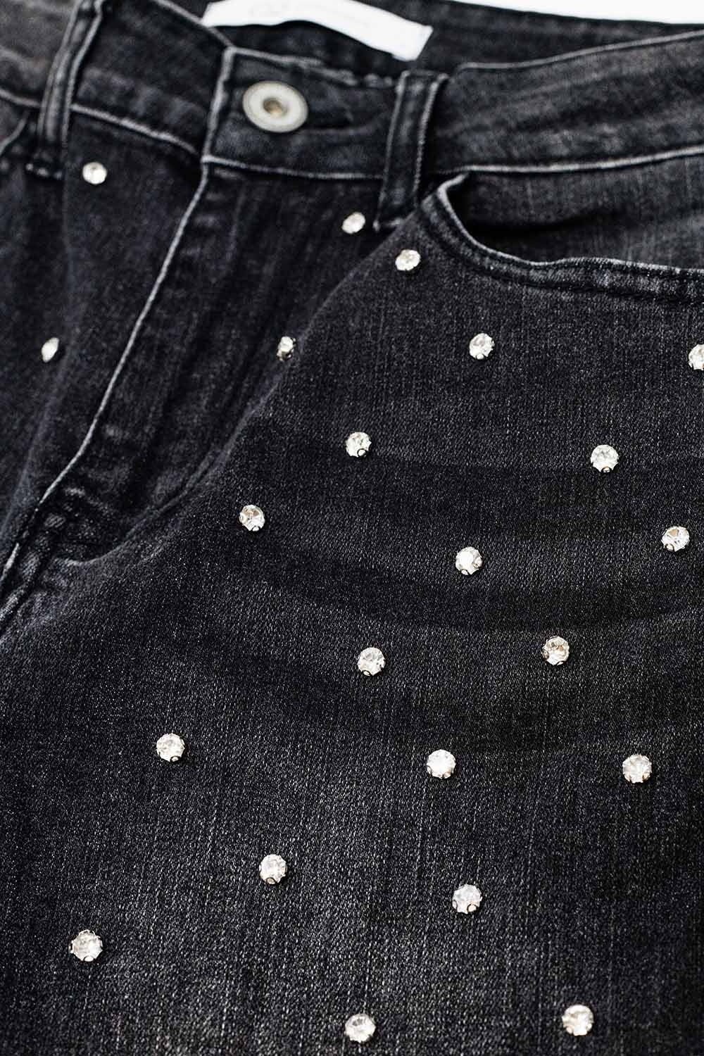 Jean skinny noir avec strass