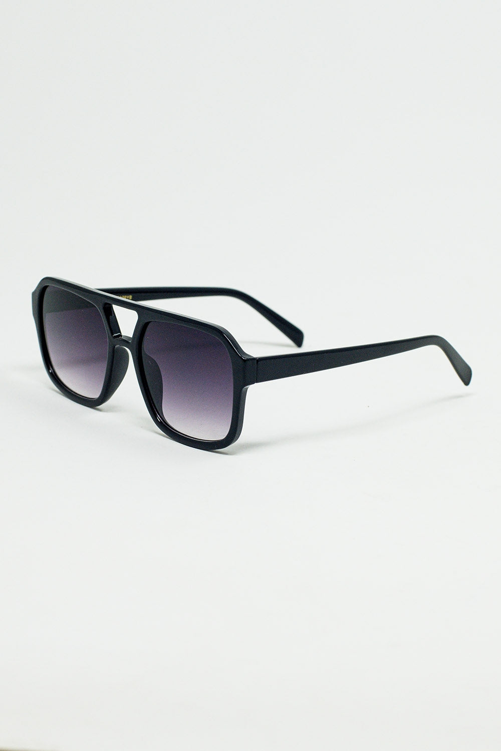 Lunettes de soleil aviateur 70's avec verres fumés en noir