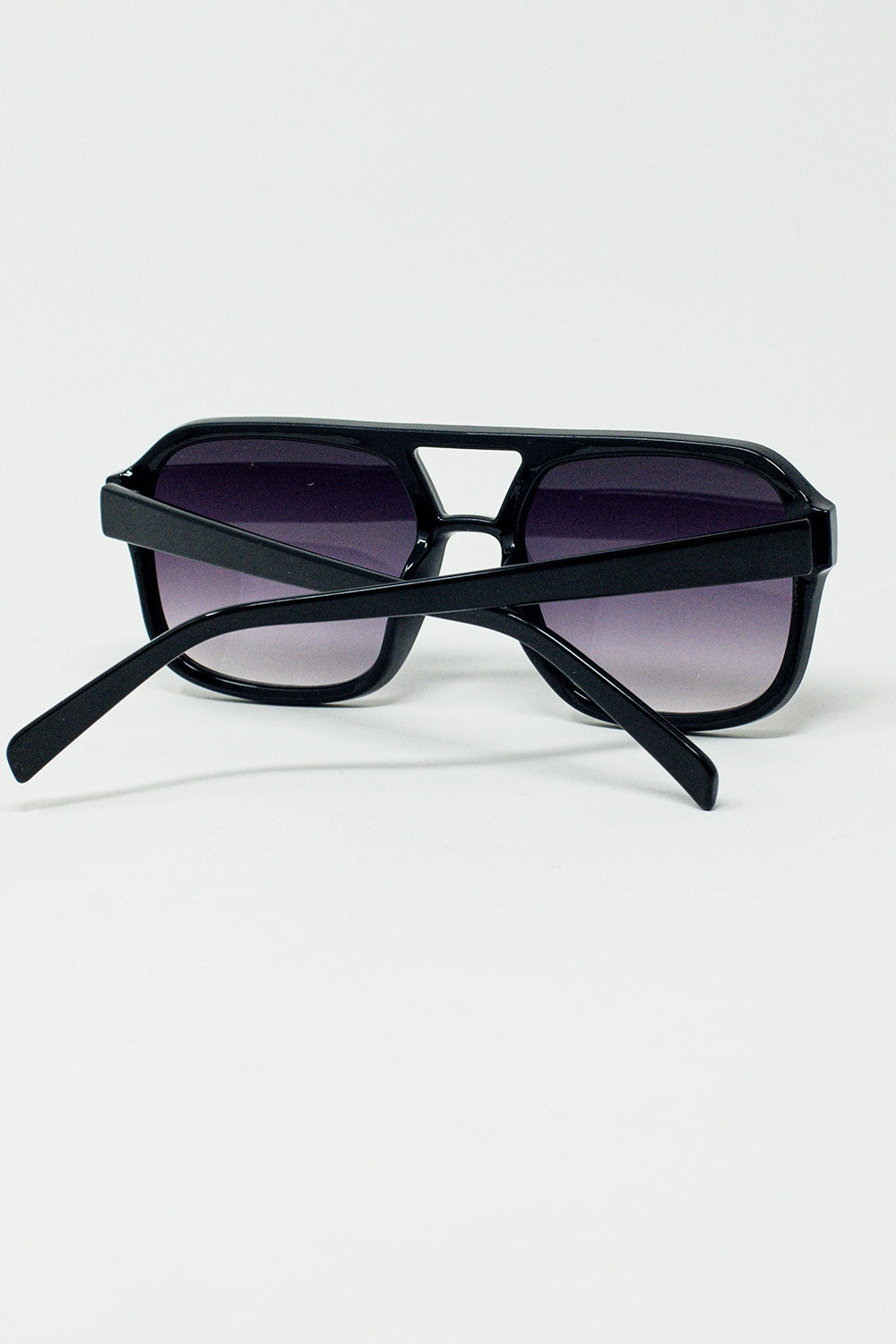 Lunettes de soleil aviateur 70's avec verres fumés en noir